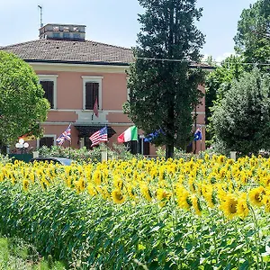 Maya Cascina